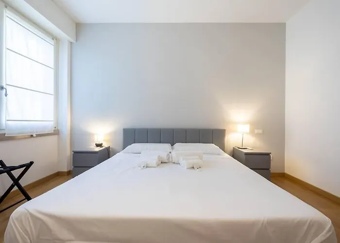 A Stone's Throw From Juliet's House And The Arena * Verona