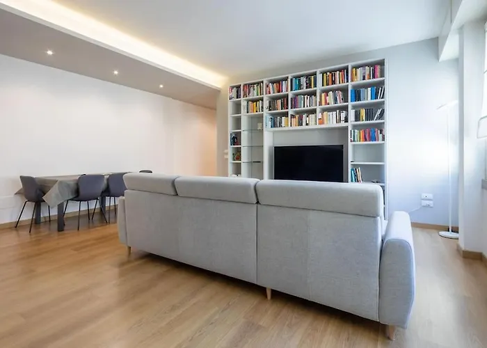 A Stone's Throw From Juliet's House And The Arena Verona